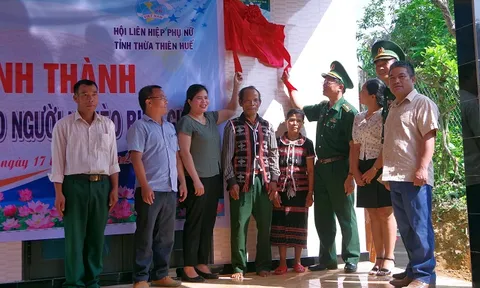 Bàn giao 5 nhà “Mái ấm cho người nghèo biên giới” tại huyện A Lưới