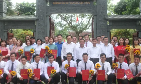 Đảng bộ Bộ NN&PTNT kết nạp 58 quần chúng ưu tú vào Đảng Cộng sản Việt Nam