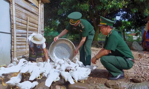 Nâng cao năng lực đội ngũ cán bộ biên phòng tăng cường các xã biên giới