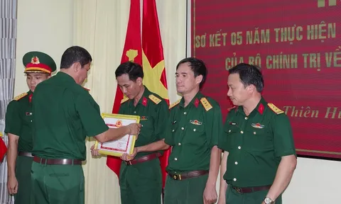 Sơ kết 5 năm thực hiện Nghị quyết 24 của Bộ Chính trị về chiến lược Quốc phòng Việt Nam