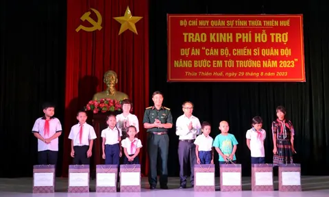 Nâng bước em tới trường - một hoạt động ý nghĩa trước thềm năm học mới 2023 - 2024