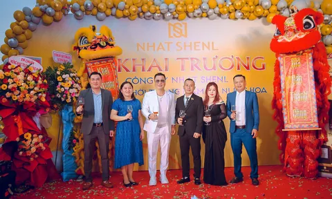 TP.HCM:  Khai trương thương hiệu thời trang và nước hoa Nhat Shenl