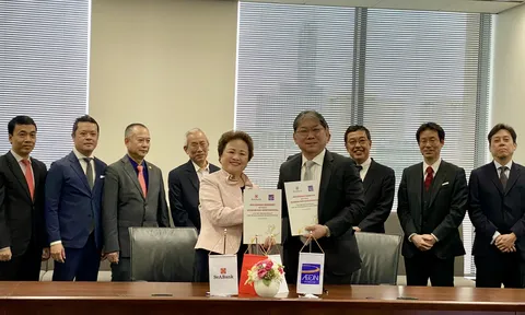 SeABank và AEON Financial Service ký kết Biên bản ghi nhớ hợp tác chiến lược & trao Hợp đồng chuyển nhượng Công ty Tài chính PTF