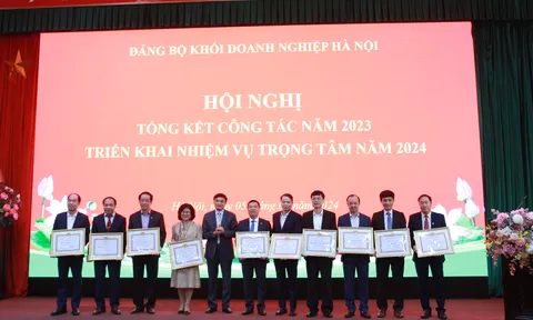 Công ty Cổ phần Hanel và lãnh đạo Hanel được trao tặng Bằng khen của Thành ủy Hà Nội