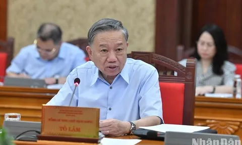 Tổng Bí thư, Chủ tịch nước Tô Lâm thăm hỏi đồng bào, chiến sĩ bị ảnh hưởng nặng nề của cơn bão số 3 (bão Yagi)