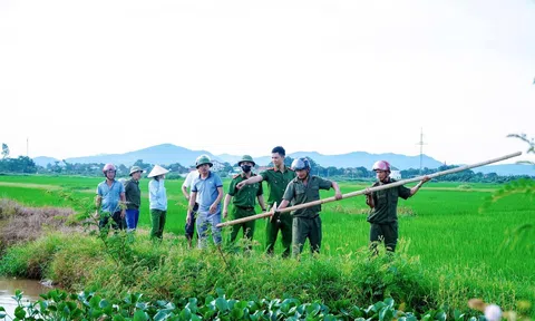 Ra quân 'Ngày Chủ nhật xanh'  bảo vệ môi trường