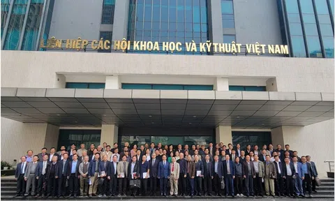 Xây dựng môi trường thuận lợi để trí thức cống hiến và phát triển
