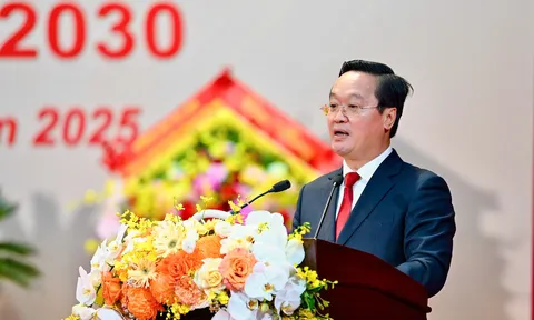 Đồng chí Nguyễn Đức Trung tái đắc cử Bí thư Tỉnh ủy Nghệ An