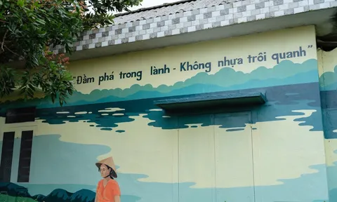 TP Huế: Độc đáo tuyến đường bích họa giảm nhựa với những thông điệp bảo vệ môi trường