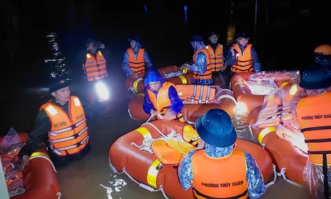 Thủ tướng Chính phủ chỉ đạo: Tập trung khắc phục nhanh hậu quả mưa lũ tại khu vực Trung Bộ