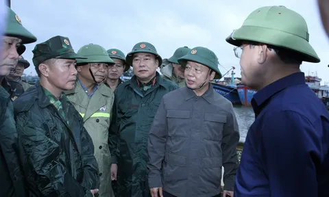 Ứng phó khẩn cấp với bão số 13: Mọi lực lượng phải trực chiến, mọi phương án phải sẵn sàng