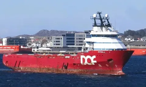 Tàu công trình phục vụ ngoài khơi được chuyển đổi thành tàu vận chuyển cá sống