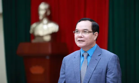 Xây dựng giai cấp công nhân Việt Nam hiện đại, lớn mạnh  trong kỷ nguyên phát triển mới của dân tộc