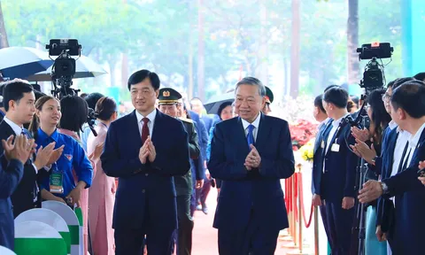 Tổng Bí thư Tô Lâm: Trồng thêm một cây xanh là gửi thêm một niềm tin vào tương lai