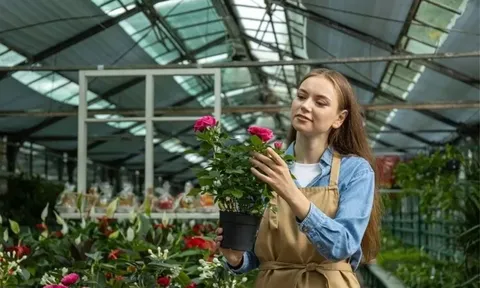 Thị trường hoa Nga: Nỗ lực tự chủ sản xuất và làn sóng chuyển dịch số