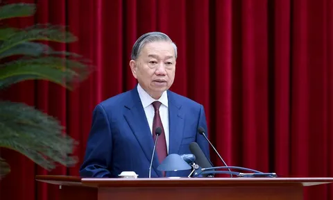 Thông báo Hội nghị lần thứ hai Ban Chấp hành Trung ương Đảng khóa XIV