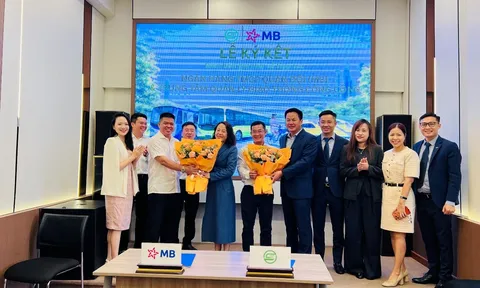 Ngân hàng MB cùng Sở Xây dựng TP.HCM phát triển giải pháp thanh toán số trong giao thông công cộng