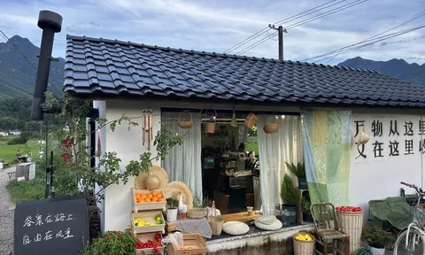 'Cú hích tiền tỷ' từ mô hình cải tạo chuồng bò thành quán cà phê