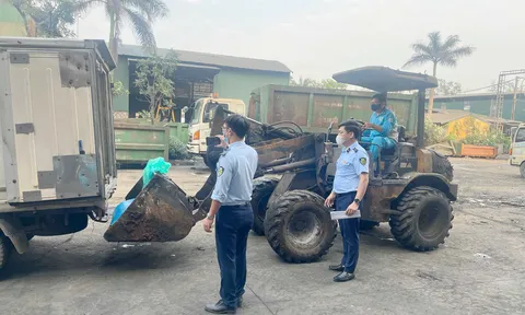 Hưng Yên: Ngăn chặn và tiêu hủy hơn 1 tấn lòng lợn ôi thiu trên đường đi tiêu thụ