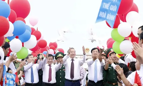 Tổng Bí thư, Chủ tịch nước Tô Lâm dự Lễ Thượng cờ 'Thống nhất non sông'