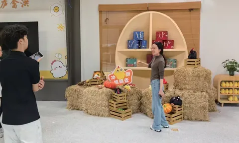 Nữ thạc sĩ du học về quê nuôi gà: Biến chuyện 'làm nông chậm rãi' thành một ngành kinh doanh mới