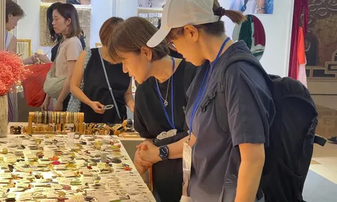 Khai mạc Hội chợ quốc tế Quà tặng hàng thủ công mỹ nghệ Hà Nội năm 2026