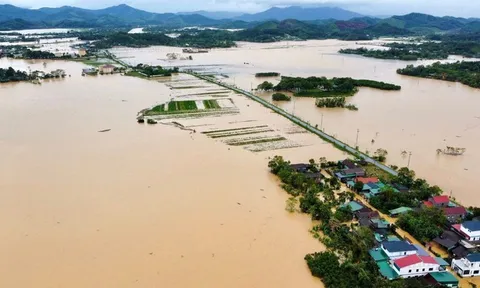 Chủ động ứng phó mưa lũ Trung Bộ: Rà soát, kiểm tra, kịp thời phát hiện khu vực có nguy cơ sạt lở, lũ quét, ngập sâu