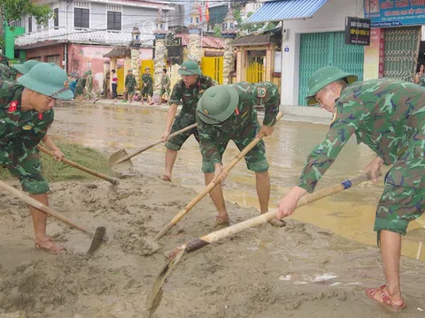 Bộ CHQS tỉnh Thừa Thiên Huế khảo sát các địa phương, lên kế hoạch khắc phục sau bão lũ