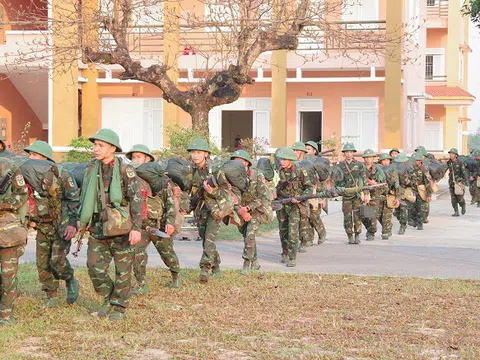 Kiểm tra công tác chuẩn bị ra quân huấn luyện và luyện tập chuyển trạng thái sẵn sàng chiến đấu năm 2023