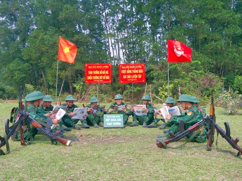 Sôi nổi Ngày Sách và Văn hóa đọc với chiến sĩ Biên phòng