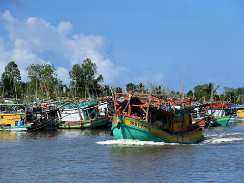 Xây dựng Cà Mau thành trung tâm kinh tế biển, năng lượng tái tạo của vùng Đồng bằng sông Cửu Long và của cả nước