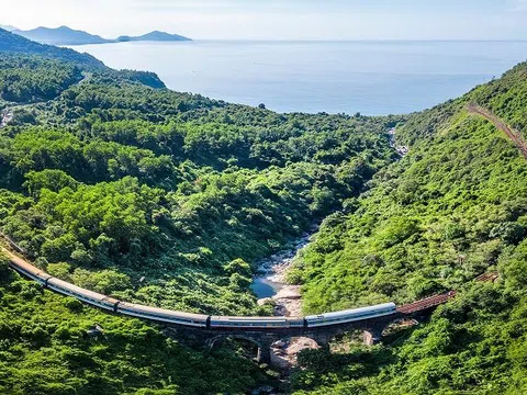 Đoàn tàu “Kết nối di sản miền Trung” chính thức đi vào hoạt động