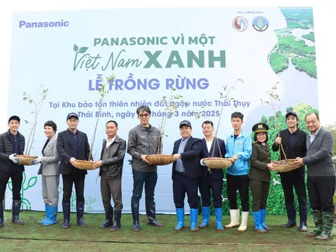 Trồng 10.000 cây bần chua trong chương trình 'Vì một Việt Nam xanh' 2025