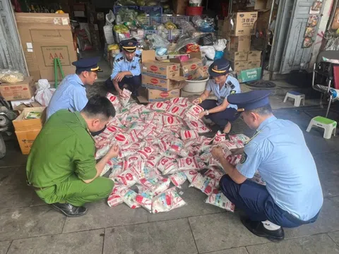 Nghệ An: Phát hiện và thu giữ hơn 500 kg bột ngọt nghi giả mạo nhãn hiệu Ajinomoto, Miwon