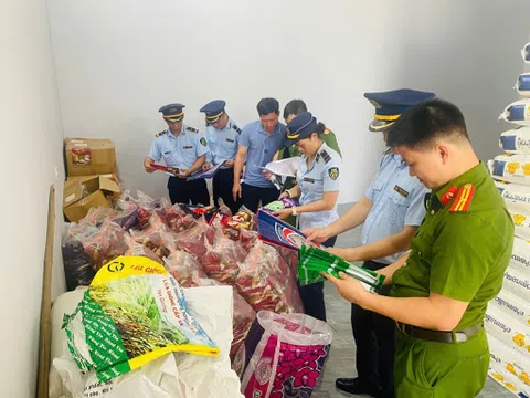 Phát hiện hộ kinh doanh gạo có hành vi giả mạo nhãn hàng hóa