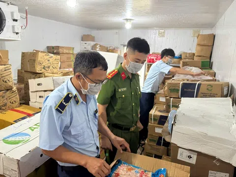 Quảng Bình: Tạm giữ gần 4 tấn thực phẩm đông lạnh nhập lậu tại Công ty Thịnh Phát Food