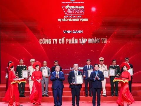 Tập đoàn TH được vinh danh tại “Vinh quang Việt Nam 2025”