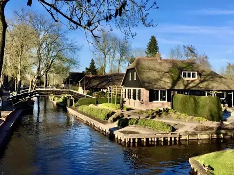 Làng Giethoorn: Từ đầm lầy tới ngôi làng đẹp nhất thế giới