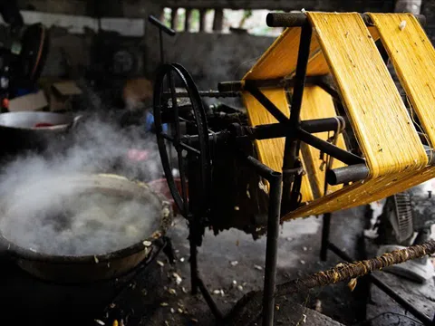 Nghề “ăn cơm đứng”