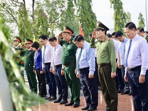 Phó Thủ tướng Nguyễn Chí Dũng tri ân sự hy sinh to lớn của các anh hùng liệt sĩ