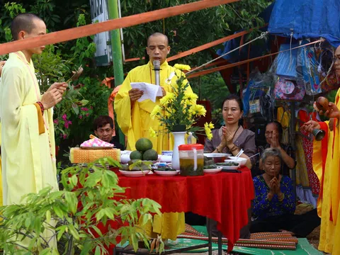 Hà Tĩnh: Lễ cầu siêu cho 10 nạn nhân xấu số trong vụ tai nạn qua phường Sông Trí
