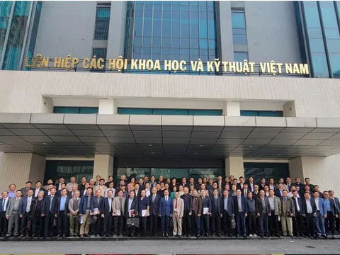 Xây dựng môi trường thuận lợi để trí thức cống hiến và phát triển