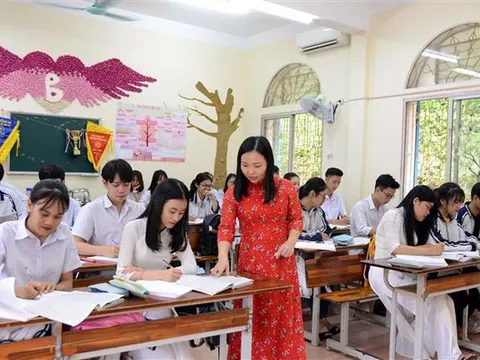 Nghị quyết của Bộ Chính trị về đột phá phát triển giáo dục và đào tạo