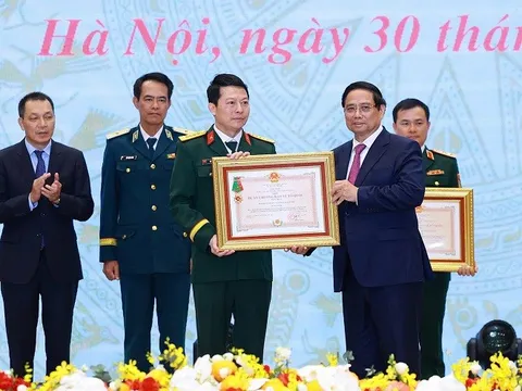 MB vinh dự đón nhận Huân chương Bảo vệ Tổ quốc hạng Nhất tại Hội nghị '80 năm Doanh nghiệp đồng hành cùng đất nước'