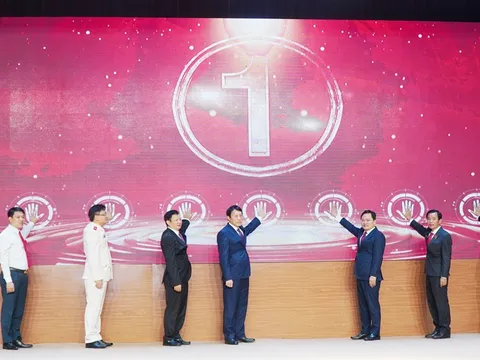 Đại tướng Lương Tam Quang dự Lễ gắn biển công trình cơ sở làm việc Công an TP Huế