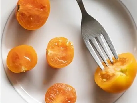 Cà chua sắc cam và hy vọng đẩy lùi sự thiếu hụt Vitamin A