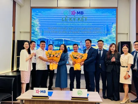 Ngân hàng MB cùng Sở Xây dựng TP.HCM phát triển giải pháp thanh toán số trong giao thông công cộng