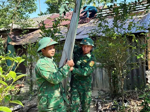 Bộ đội Biên phòng thành phố Huế hỗ trợ xóa nhà tạm cho hộ cận nghèo