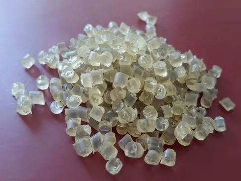 Nghiên cứu công nghệ chế tạo màng nhựa phân hủy sinh học hoàn toàn trên cơ sở hỗn hợp tinh bột sắn Việt Nam